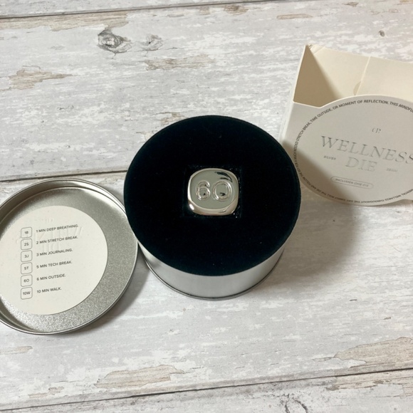 Cloth & Paper || Everyday Carry All Pouch and Wellness Die - Picture 2 of 11